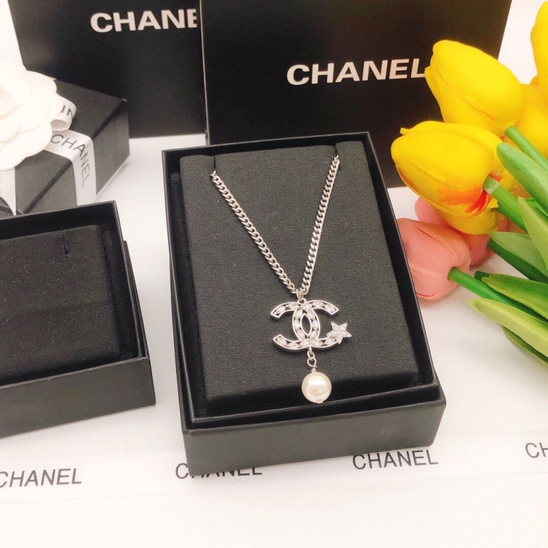 Ch**el necklaces